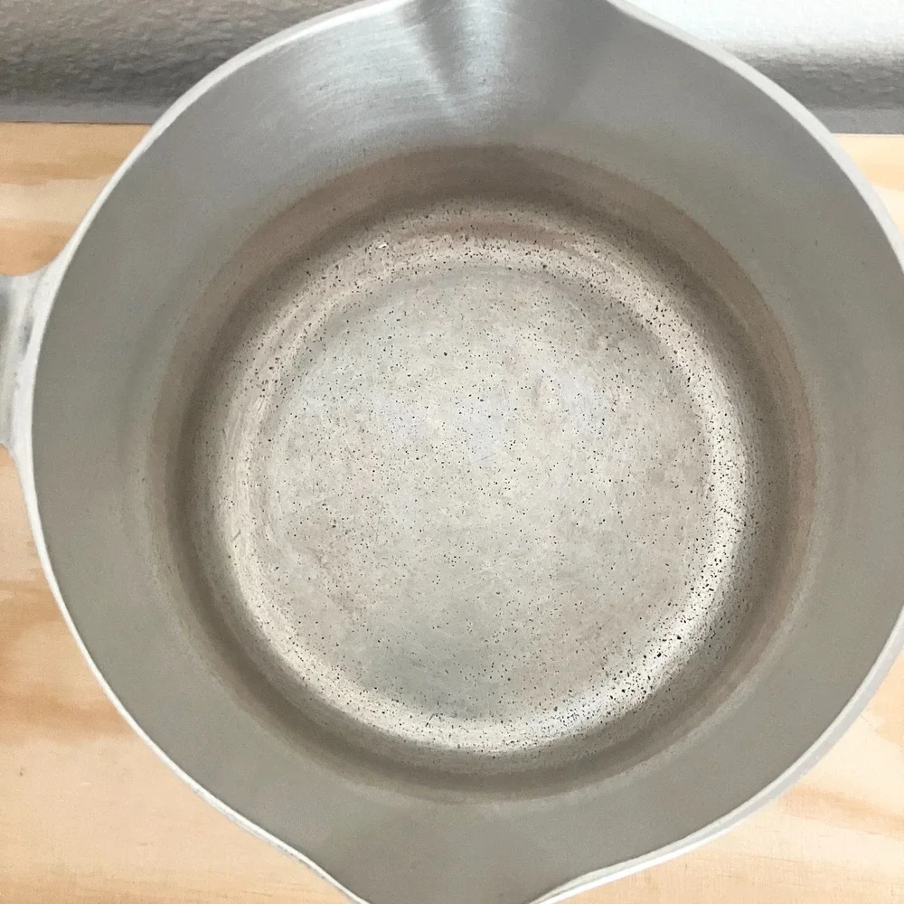 Wagner Ware Sidney O Magnalite Sauce Pan 1 1/2 Qt With Lid 4681 1/2 P 1.5 Quart